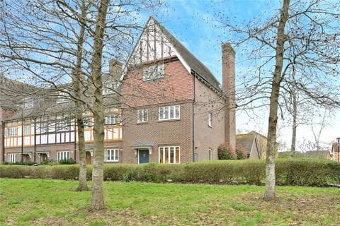 End of terrace house - Clickers Place, Northampton, Northamptonshire, NN5