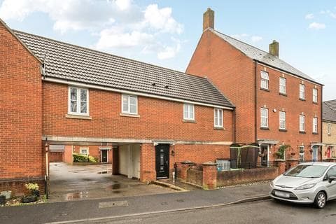 Coach house - Braxton Road, Swindon, Wiltshire