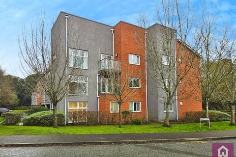 Flat - Gawer Park, Chester, Cheshire, CH1