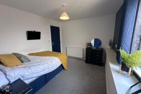 House share - 30 Hill Park Crescent