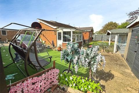 Bungalow - Belvoir Close, Lincoln LN5