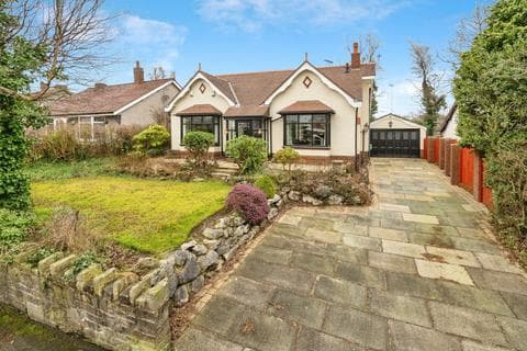 Bungalow - Park Road, Westhoughton, Bolton, Greater Manchester, BL5