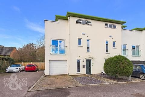 End of terrace house - Ottaway Close, Costessey, Norwich