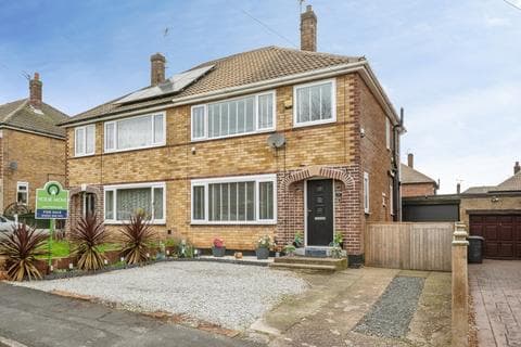 Semi-detached house - Roehampton Rise, South Yorkshire DN5