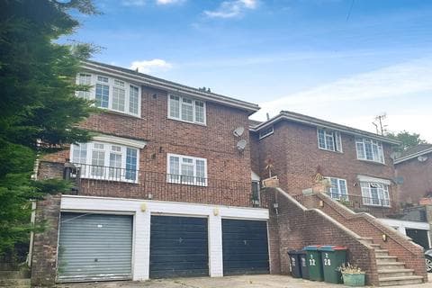 Apartment - Yewberry Lane, Newport