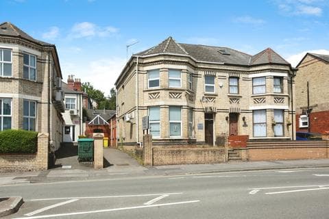 Semi-detached house - Chepstow Road, Newport