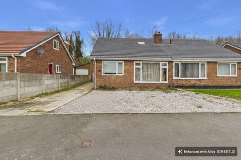 Semi-detached bungalow - Rostherne Close, Warrington, WA5