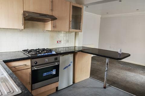 Flat - Malvern Road, Bournemouth