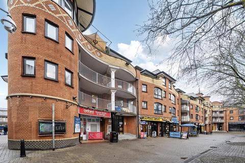 Flat - Gloucester Green,  Oxford City Centre,  OX1