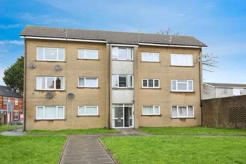 Flat - Trewartha Court, Whitchurch, CARDIFF