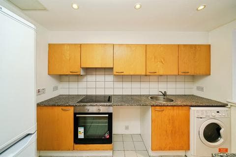 Apartment - Royal Quay, Liverpool