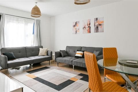 Apartment - West Cotton Close, Northampton, NN4