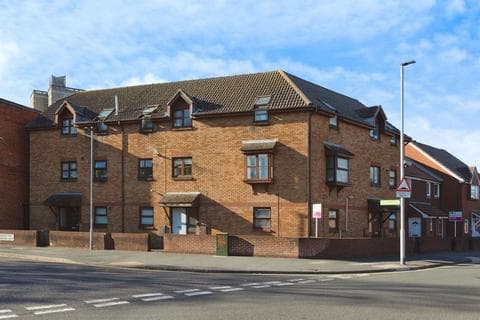 End of terrace house - Denning Mews, Southsea