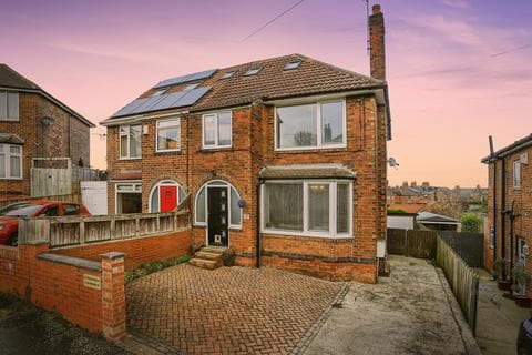 Semi-detached house - Enfield Crescent, York