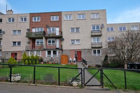 Flat - Craigievar Place, Garthdee, Aberdeen, AB10