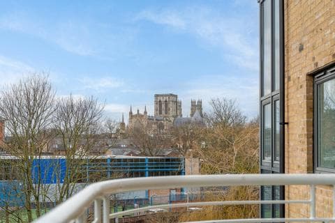 Apartment - Eboracum Way, York