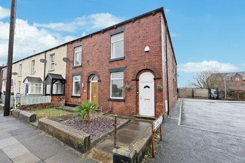 Terraced house - Chorley Road, Westhoughton, BL5