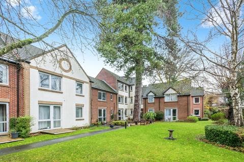 Flat - Grovelands Avenue, Swindon