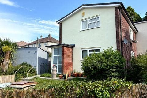 Flat - Shrewsbury Road, PLYMOUTH