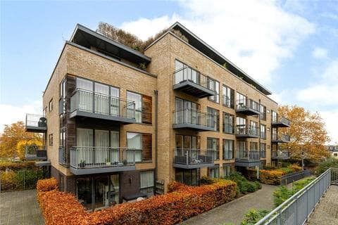 Apartment - Keynes House, Kingsley Walk, Cambridge, CB5