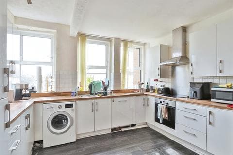 Maisonette - Seabourne Road, Bournemouth