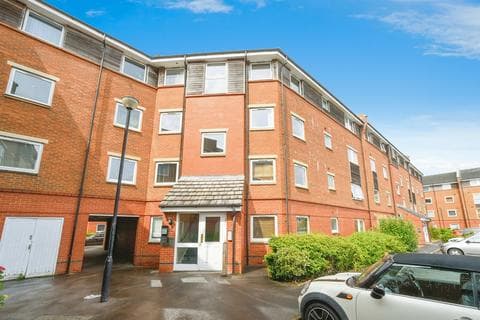 Apartment - Yersin Court, Swindon