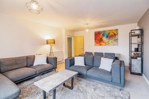 Apartment - Sheep Way, Redhouse Park, MILTON KEYNES