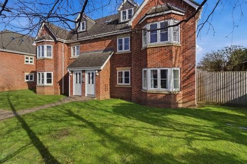 Flat - Ombersley Road, Worcester WR3