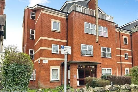 Apartment - Shrubbery Avenue, Worcester, Worcestershire
