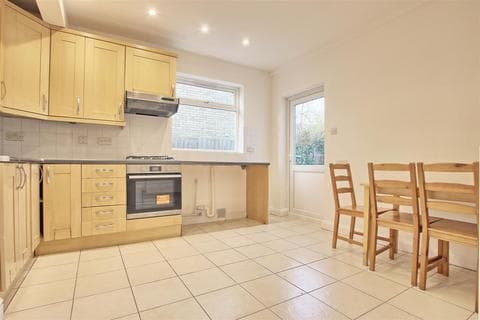 Semi-detached house - Elizabeth Way, Cambridge