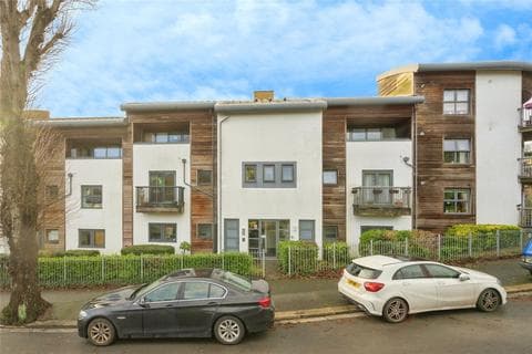 Flat - Valletort Road, Plymouth, Devon, PL1