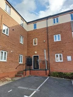 Flat - Burtree Drive, Stoke-on-Trent, Staffordshire, ST6