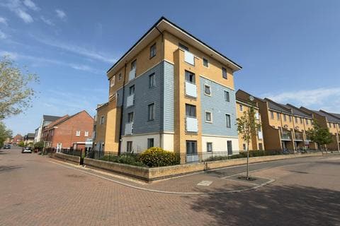 Flat - Spring Avenue, Peterborough PE7