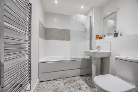 Apartment - Governors Walk, Portsmouth PO3