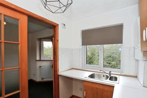 Flat - Danish Court, Werrington, PETERBOROUGH