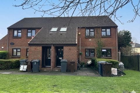 Maisonette - Anston Way, Wednesfield, Wolverhampton, West Midlands, WV11