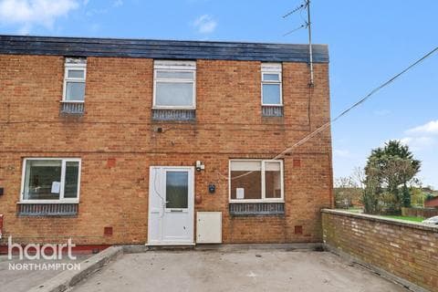 Flat - Limehurst Square, Northampton
