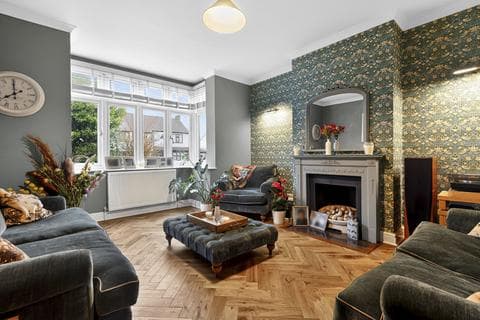 Semi-detached house - Mead Road, Cheltenham, GL53