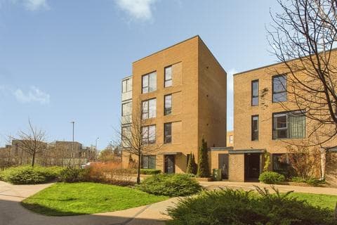 Flat - Ellis Road, Trumpington, Cambridge