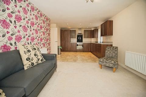 Flat - Ffordd James McGhan, Cardiff, CF11