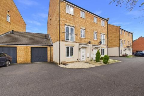 Semi-detached house - Cook Avenue, Hempsted, Peterborough, PE7