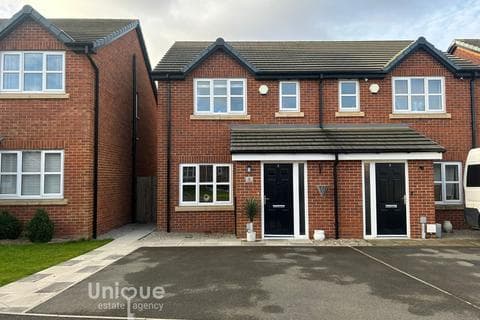 Semi-detached house - Parlick Place,  Thornton-Cleveleys, FY5