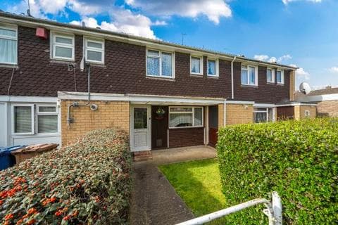 3 bedroom terraced house for sale