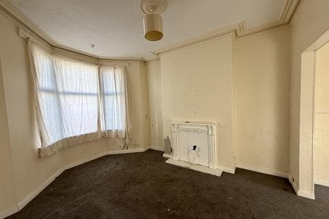 Terraced house - Clarendon Road, Blackpool FY1