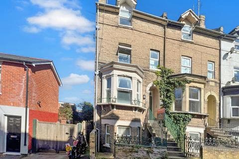 End of terrace house - Alexandra Road, Colchester, CO3