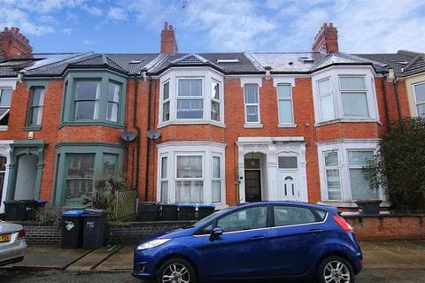 Block of apartments - Birchfield Road, Abington