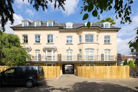 Flat - Driffield Terrace, North Yorkshire YO24