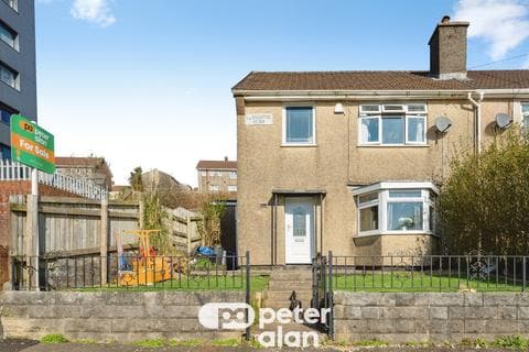 Semi-detached house - Llangorse Road, Penlan, SWANSEA