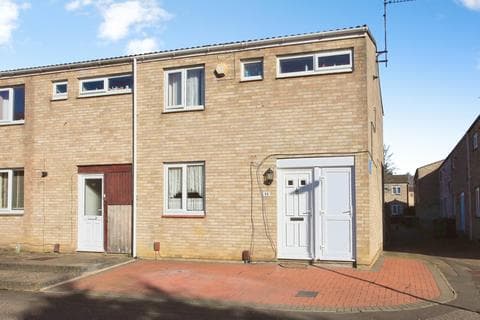 End of terrace house - Drayton, Bretton, Peterborough, Cambridgeshire, PE3