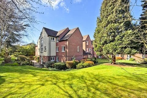 Apartment - Penn Road, Pendene Court, WV4